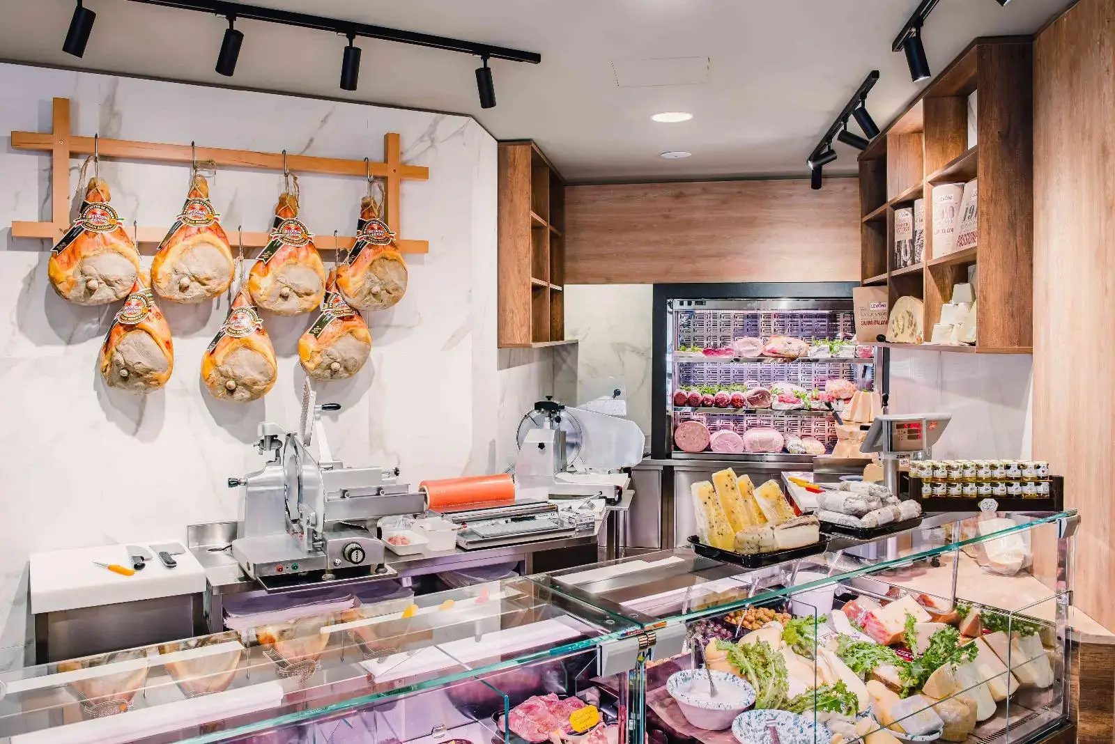 Vitrine boucherie et charcuterie