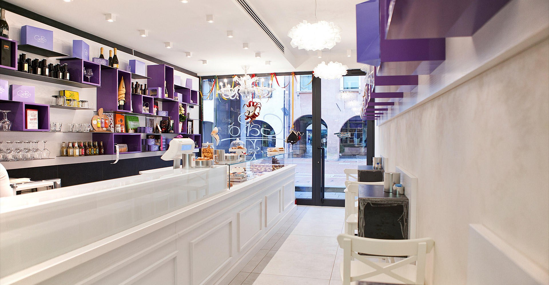 Vitrine boulangerie et patisserie