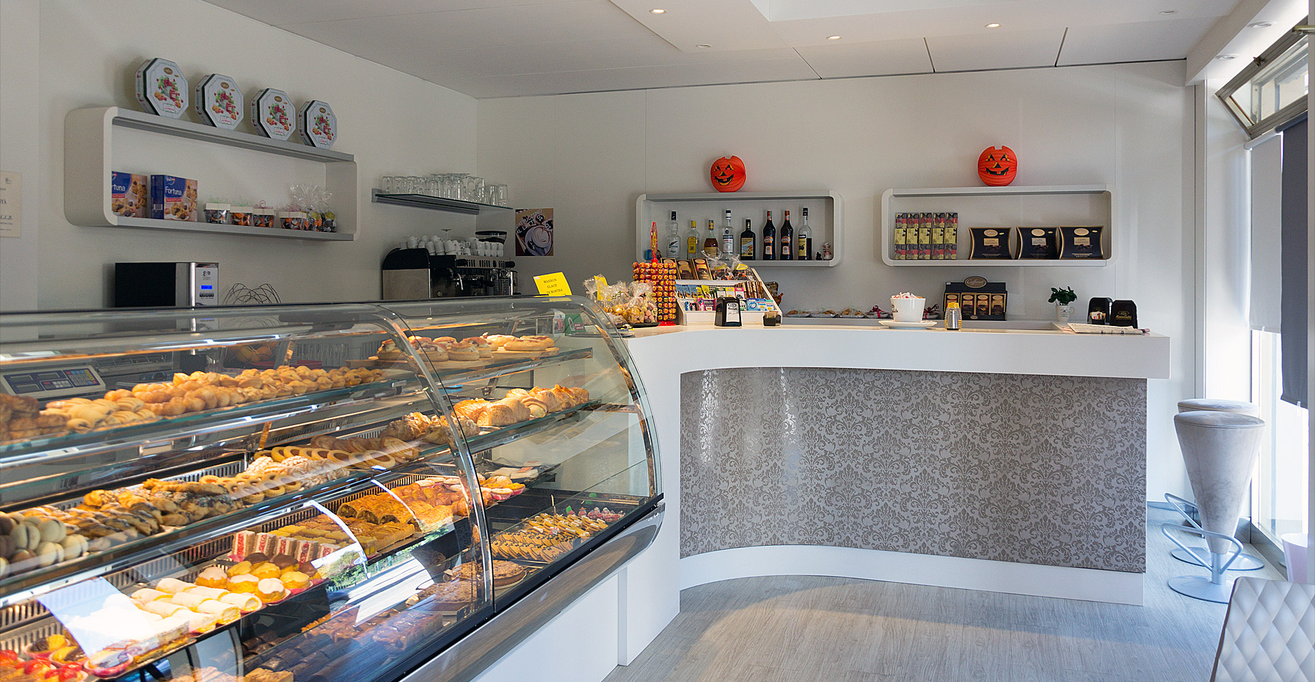 Vitrine boulangerie et patisserie