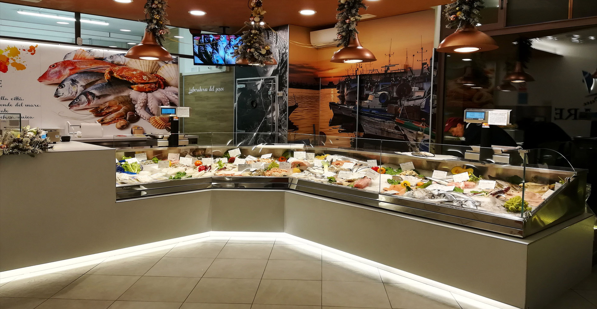 Vitrine poissonnerie