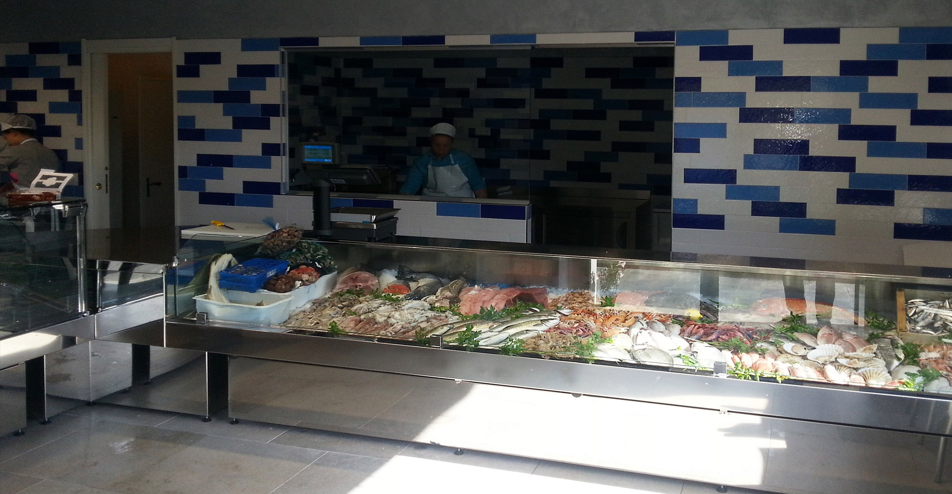 Vitrine poissonnerie