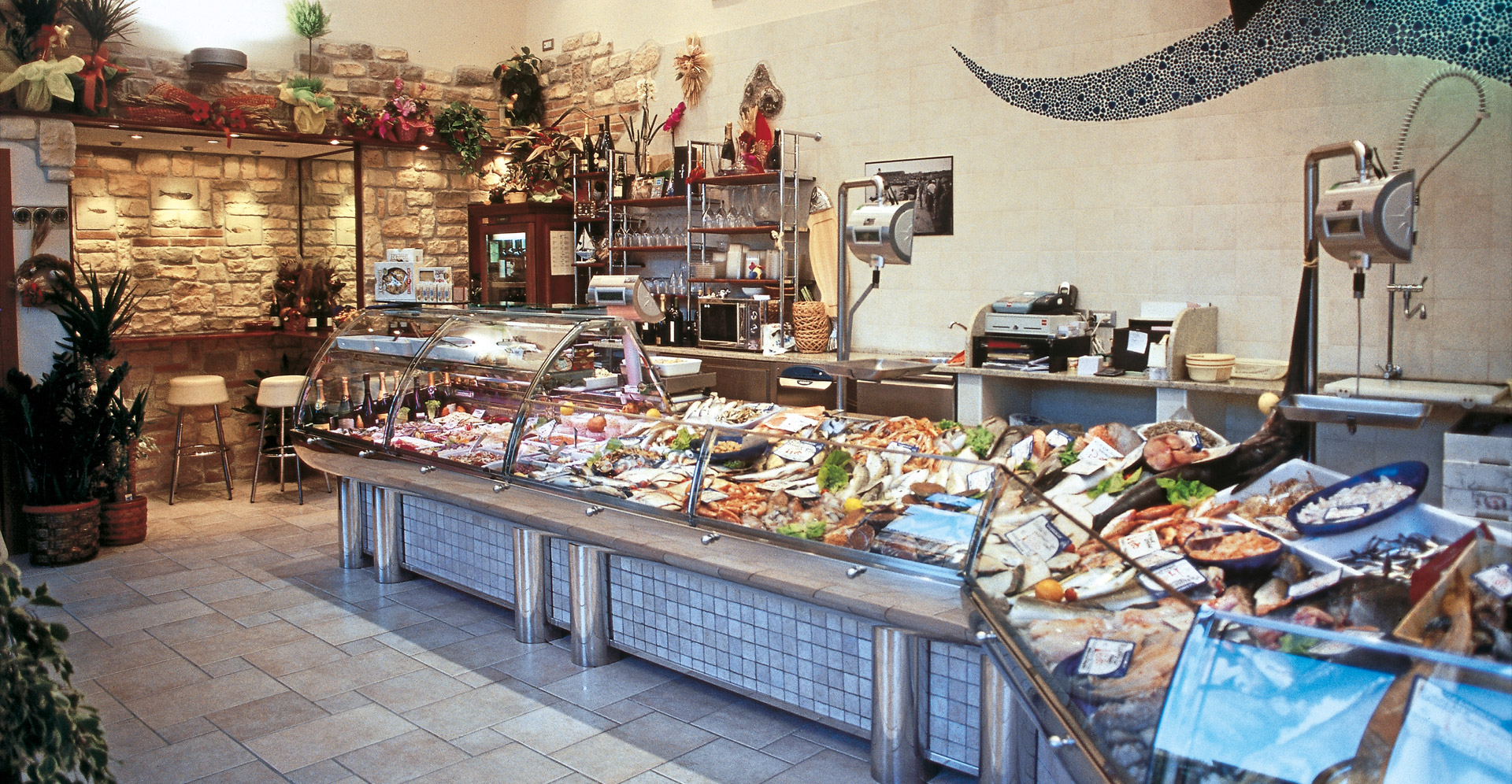 Vitrine poissonnerie