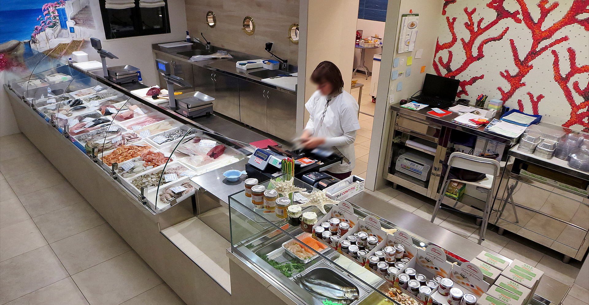 Vitrine poissonnerie