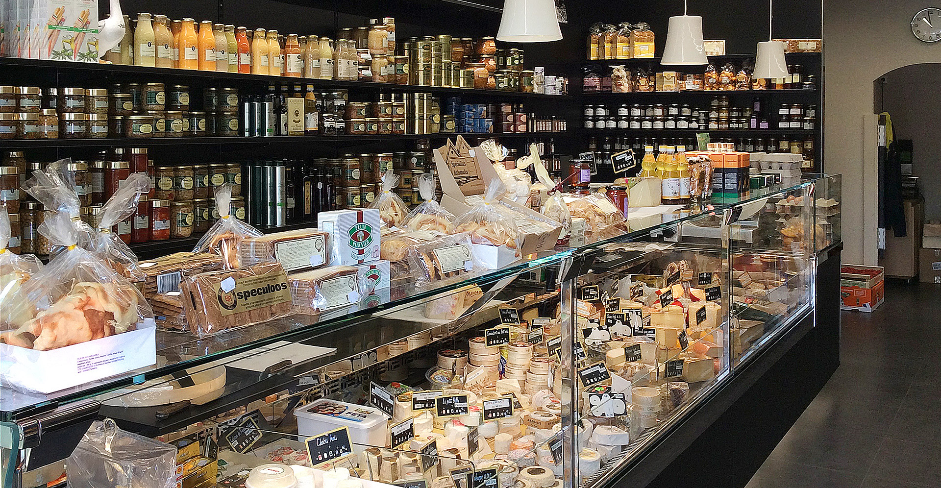 Vitrine boulangerie et patisserie